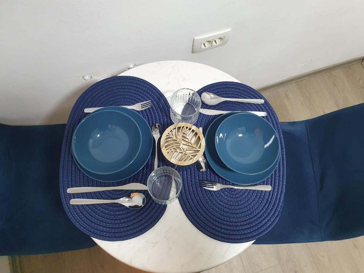 Apartament Center Budget